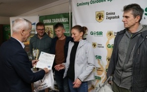 IX Powiatowy Turniej Piłki Siatkowej o Puchar Przewodniczącego Rady Powiatu w Kielcach (3)