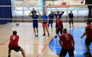 IX Powiatowy Turniej Piłki Siatkowej o Puchar Przewodniczącego Rady Powiatu w Kielcach (2)