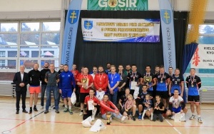 IX Powiatowy Turniej Piłki Siatkowej o Puchar Przewodniczącego Rady Powiatu w Kielcach (4)