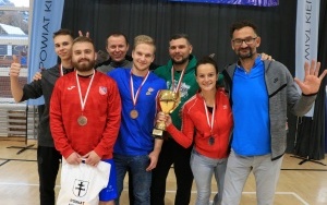 IX Powiatowy Turniej Piłki Siatkowej o Puchar Przewodniczącego Rady Powiatu w Kielcach (7)