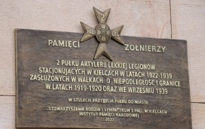 Uroczystości odsłonięcia tablicy upamiętniającej żołnierzy 2 Pułku Artylerii Lekkiej Legionów (5)