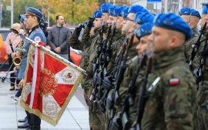Uroczystości odsłonięcia tablicy upamiętniającej żołnierzy 2 Pułku Artylerii Lekkiej Legionów (2)