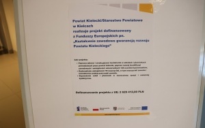 Przekazanie materiałów promocyjnych dla uczniów powiatowych szkół (3)