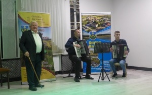 Z muzyką i książką w Baćkowicach (3)