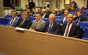 Sesja Rady Powiatu w Kielcach  (3)