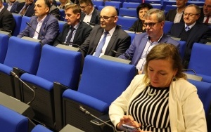 Sesja Rady Powiatu w Kielcach  (4)