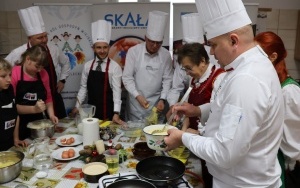 Rywalizacja pokoleń o podniebienia gości (1)