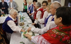 Rywalizacja pokoleń o podniebienia gości (1)