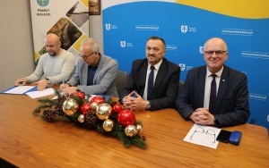 Podpisanie umów z pracodawcami (5)
