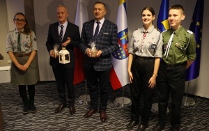 Sesja Rady Powiatu w Kielcach  (1)