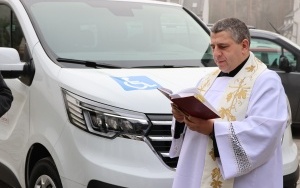 Nowy bus dla niepełnosprawnych  (4)