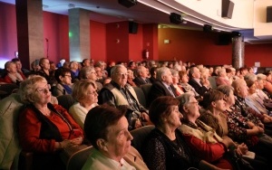 Powiatowy Dzień Babci i Dziadka w WDK (9)