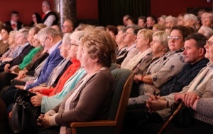 Powiatowy Dzień Babci i Dziadka w WDK (6)