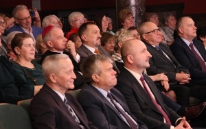 Powiatowy Dzień Babci i Dziadka w WDK (4)