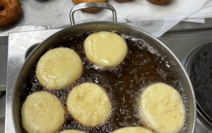 Tłusty czwartek w szkole powiatowej w Łopusznie (3)