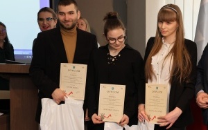 Rozstrzygnięcie konkursu o AK (12)