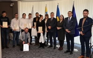 Rozstrzygnięcie konkursu o AK (4)