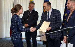 Rozstrzygnięcie konkursu o AK (5)