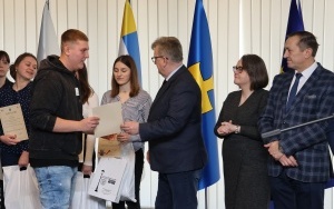 Rozstrzygnięcie konkursu o AK (2)