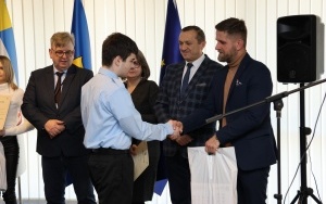 Rozstrzygnięcie konkursu o AK (15)