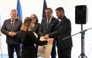 Rozstrzygnięcie konkursu o AK (8)