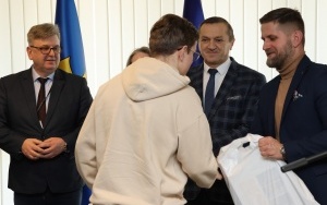 Rozstrzygnięcie konkursu o AK (11)