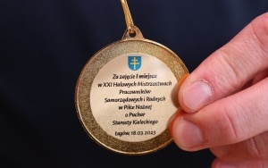  XXI Halowe Mistrzostwa Radnych i Pracowników Samorządowych w Piłce Nożnej (11)