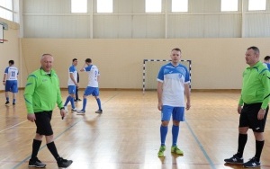  XXI Halowe Mistrzostwa Radnych i Pracowników Samorządowych w Piłce Nożnej (9)