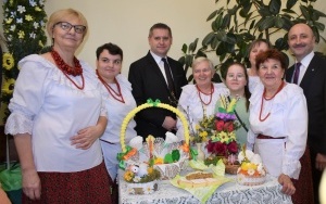 Kiermasz Wielkanocny w Chmielniku (11)