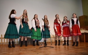 Kiermasz Wielkanocny w Chmielniku (3)