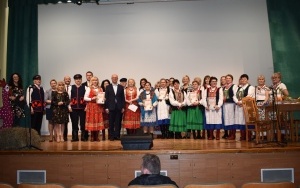 Kiermasz Wielkanocny w Chmielniku (12)