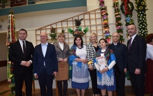 Kiermasz Wielkanocny w Chmielniku (13)