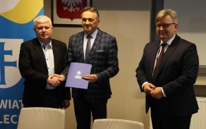 Umowy na pożytek podpisane  (2)