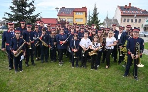 Powiatowe święto orkiestr dętych w Daleszycach (8)
