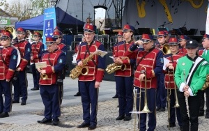 Powiatowe święto orkiestr dętych w Daleszycach (11)