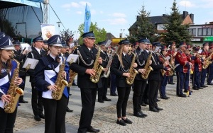 Powiatowe święto orkiestr dętych w Daleszycach (12)