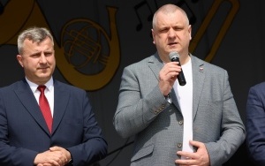 Powiatowe święto orkiestr dętych w Daleszycach (8)