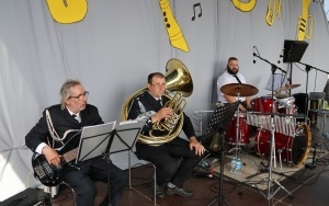 Powiatowe święto orkiestr dętych w Daleszycach (7)