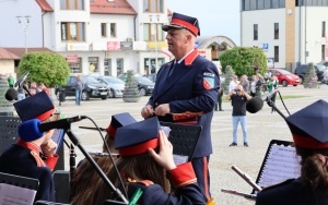 Powiatowe święto orkiestr dętych w Daleszycach (13)
