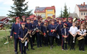 Powiatowe święto orkiestr dętych w Daleszycach (1)