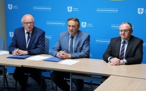 Umowy na działalność gospodarczą podpisane  (5)