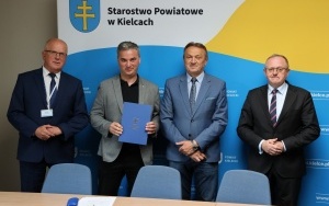 Umowy na działalność gospodarczą podpisane  (1)
