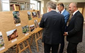 Laureaci konkursu fotograficznego „Geologiczne zakątki Powiatu Kieleckiego w obiektywie” nagrodzeni (4)