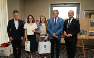 Laureaci konkursu fotograficznego „Geologiczne zakątki Powiatu Kieleckiego w obiektywie” nagrodzeni (9)