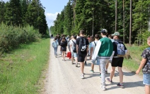 Pieszy Rajd Szkół Podstawowych im. Bohaterów Armii Krajowej  (6)