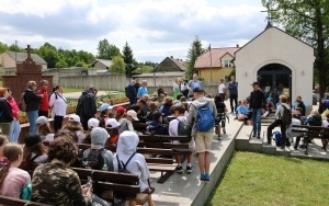 Pieszy Rajd Szkół Podstawowych im. Bohaterów Armii Krajowej  (7)