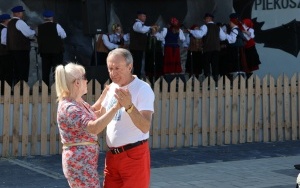 Eliminacje w Jaworzni do XXIII Powiatowego Przeglądu Zespołów Folklorystycznych i Solistów (2)