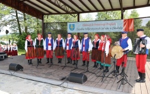 Powiatowy Przegląd Zespołów Folklorystycznych i Solistów - Eliminacje w Ciekotach (14)
