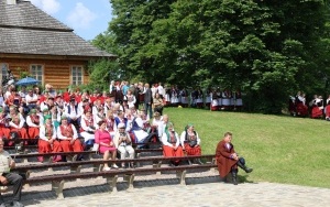 Powiatowy Przegląd Zespołów Folklorystycznych i Solistów - Eliminacje w Ciekotach (2)