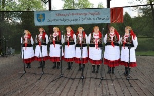 Powiatowy Przegląd Zespołów Folklorystycznych i Solistów - Eliminacje w Ciekotach (8)